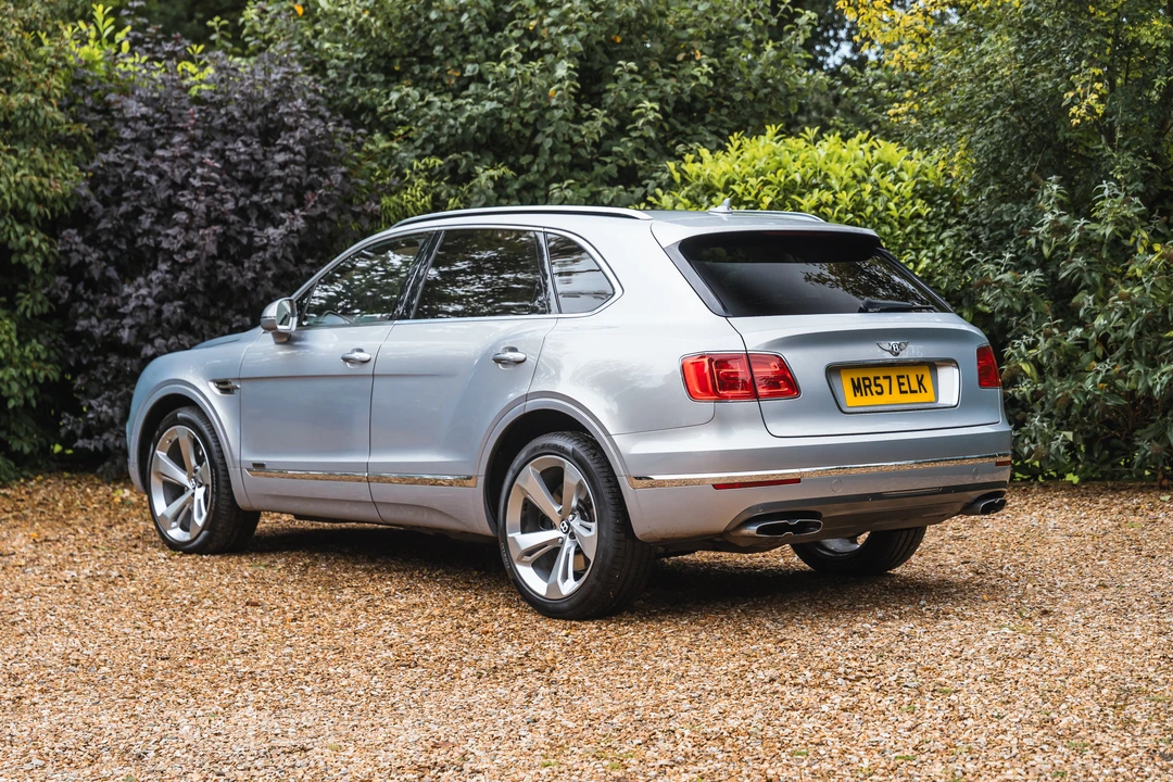 2017 Bentley Bentayga - Image 5 of 31
