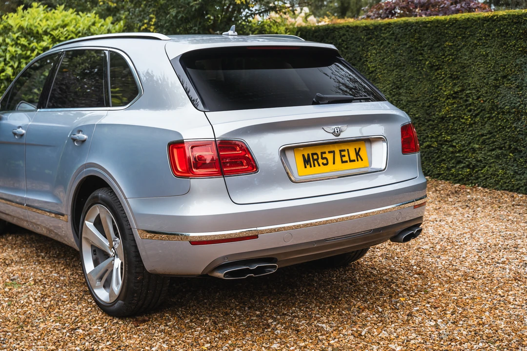 2017 Bentley Bentayga - Image 23 of 31