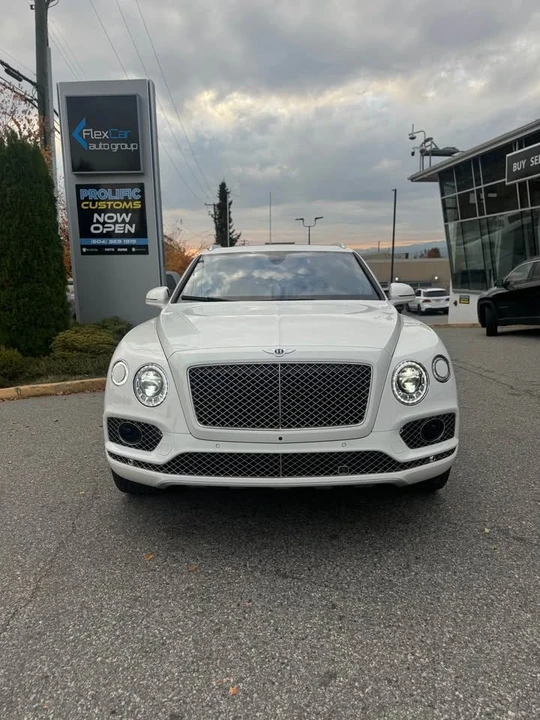 2017 Bentley Bentayga - Image 3 of 15