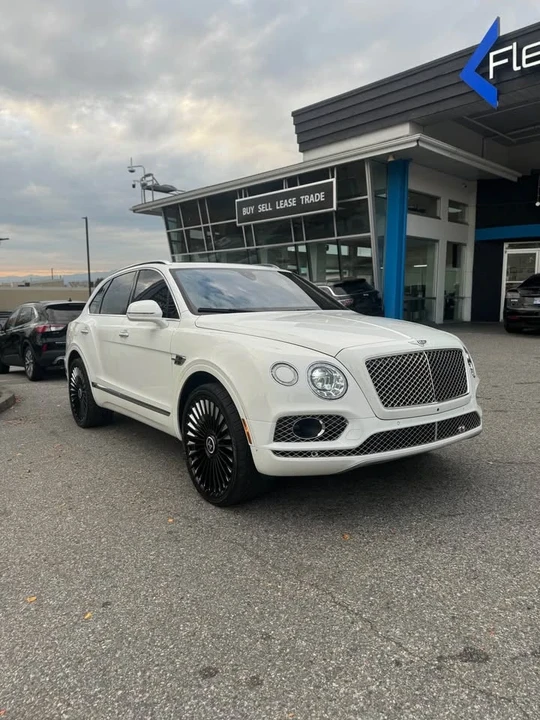 2017 Bentley Bentayga - Image 2 of 15