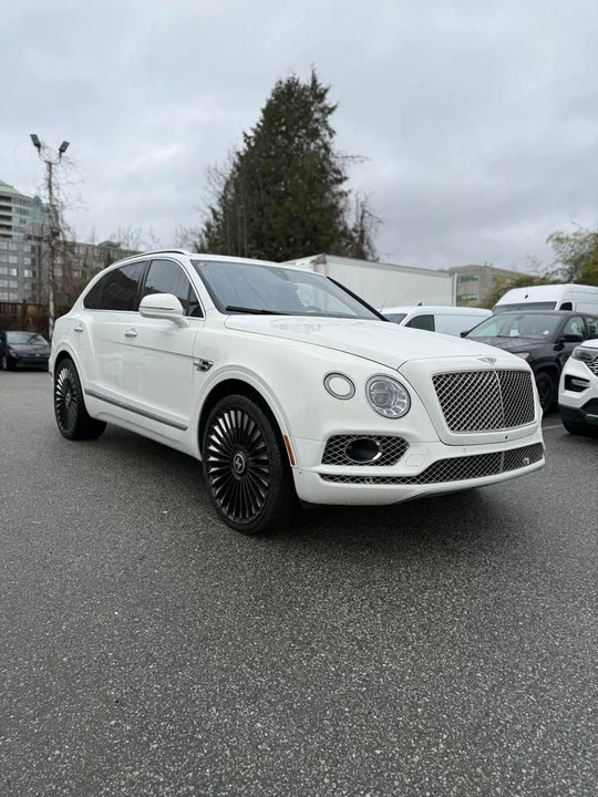 2017 Bentley Bentayga - Image 3 of 12