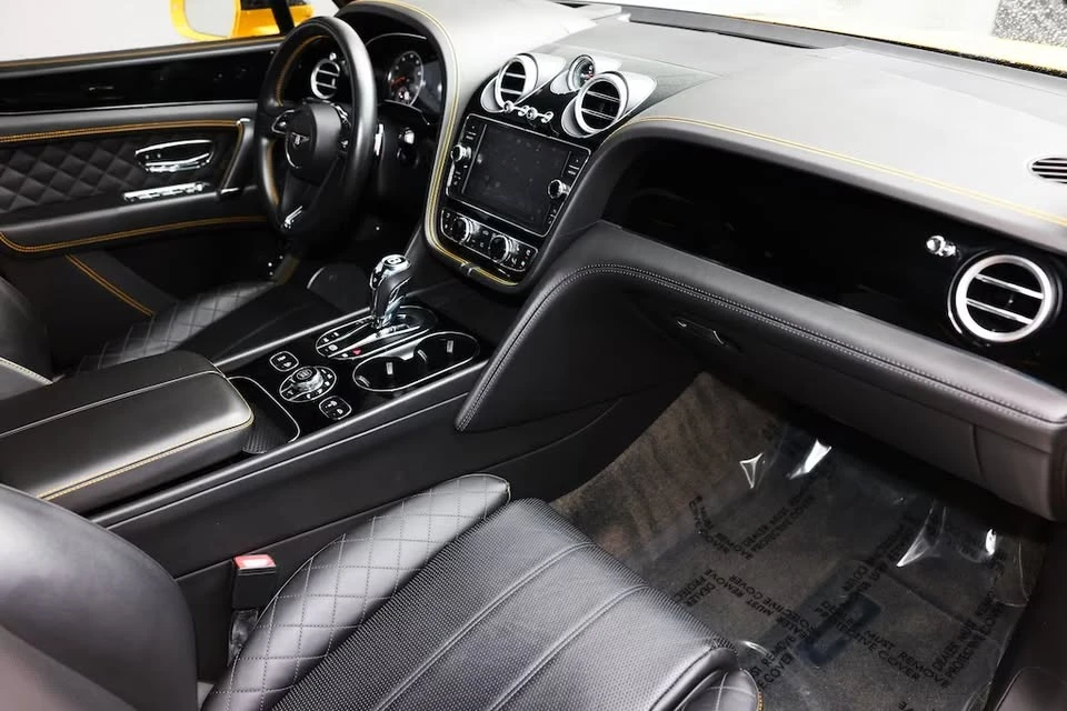 2017 Bentley Bentayga - Image 10 of 18
