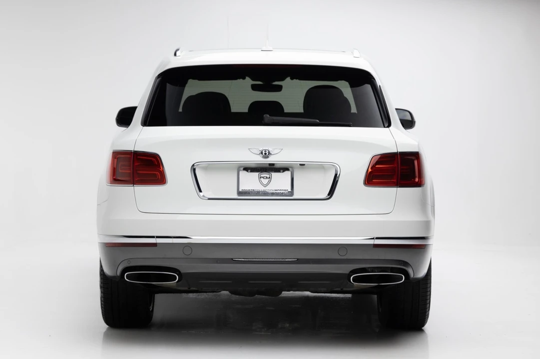 2017 Bentley Bentayga - Image 7 of 31