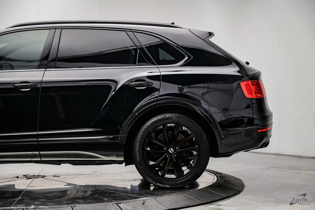 2017 Bentley Bentayga - Image 9 of 21