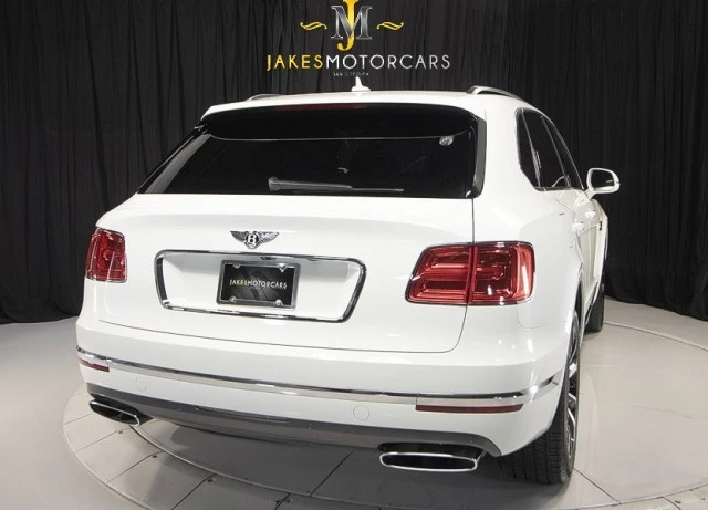 2017 Bentley Bentayga - Image 12 of 21