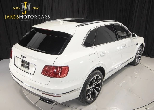 2017 Bentley Bentayga - Image 11 of 21