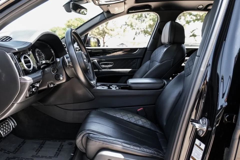 2017 Bentley Bentayga - Image 8 of 18