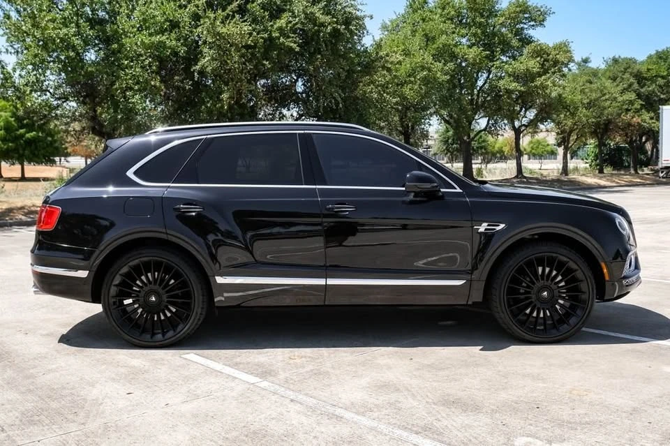 2017 Bentley Bentayga - Image 3 of 18