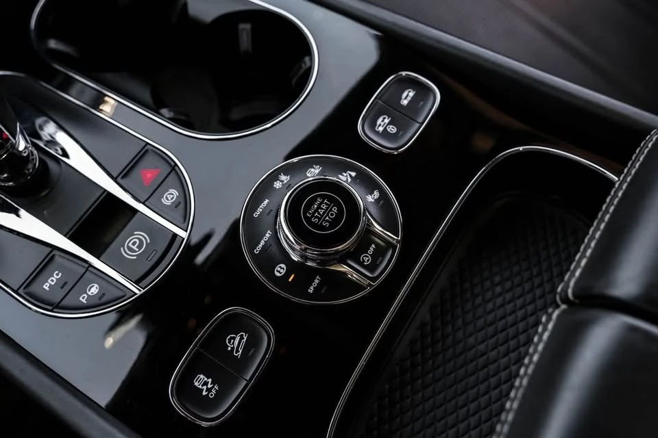 2017 Bentley Bentayga - Image 18 of 18