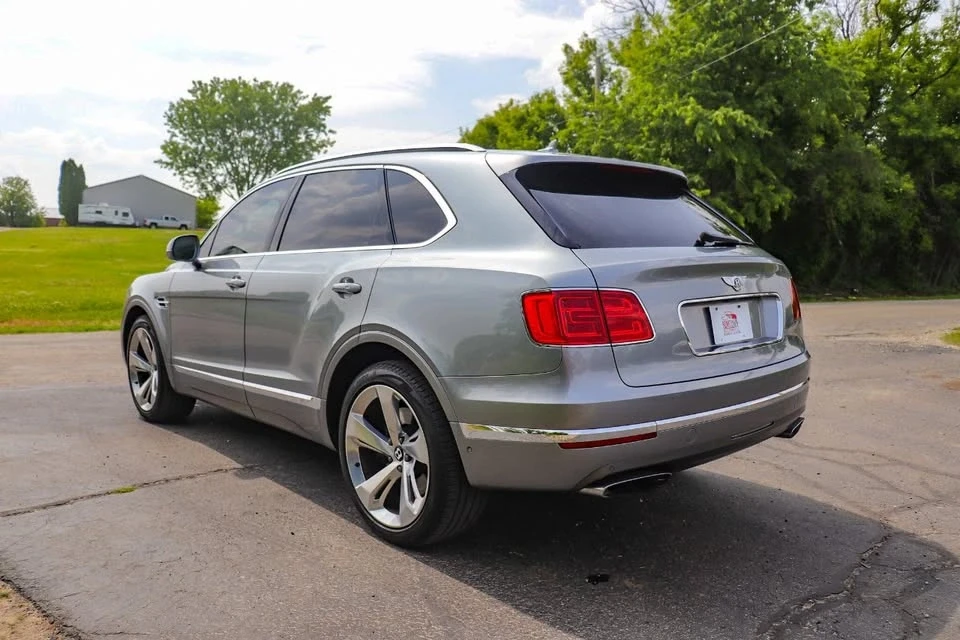 2017 Bentley Bentayga - Image 7 of 20