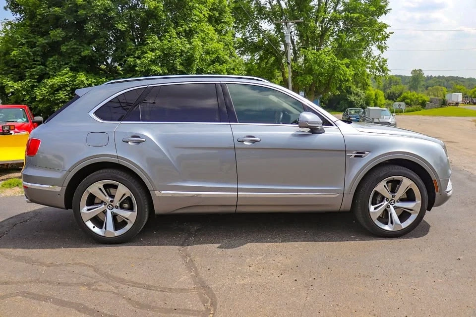 2017 Bentley Bentayga - Image 4 of 20