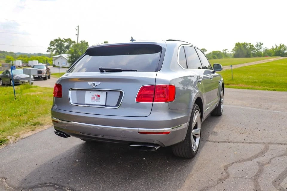 2017 Bentley Bentayga - Image 5 of 20