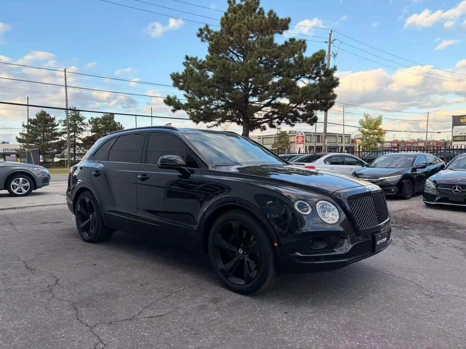 2017 Bentley Bentayga - Image 3 of 9