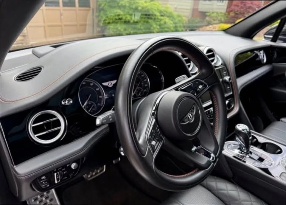 2017 Bentley Bentayga - Image 4 of 7