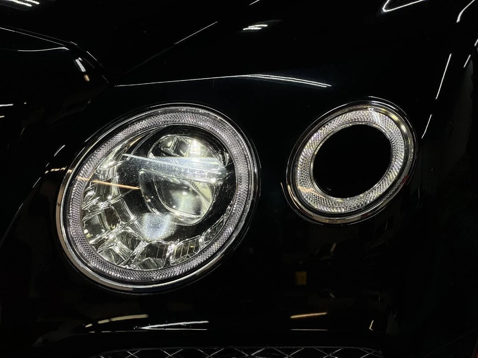 2017 Bentley Bentayga - Image 12 of 21