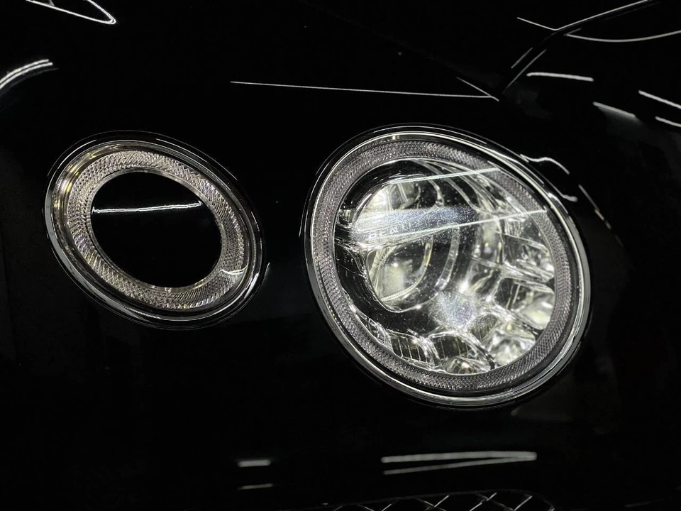 2017 Bentley Bentayga - Image 13 of 21