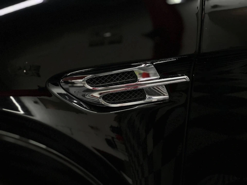 2017 Bentley Bentayga - Image 15 of 21