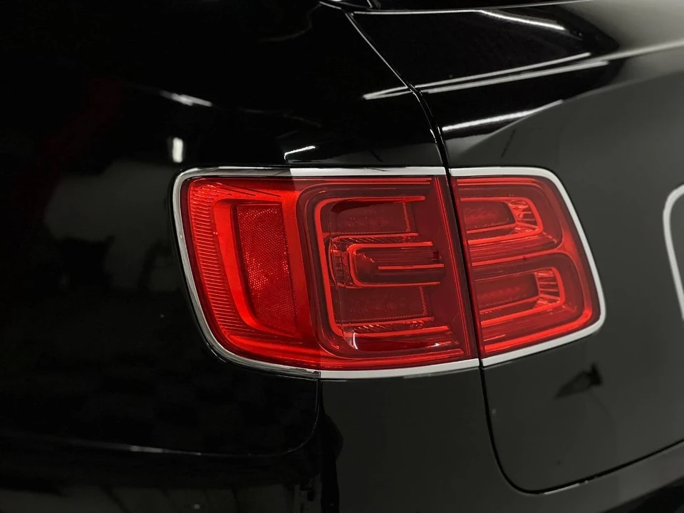 2017 Bentley Bentayga - Image 21 of 21