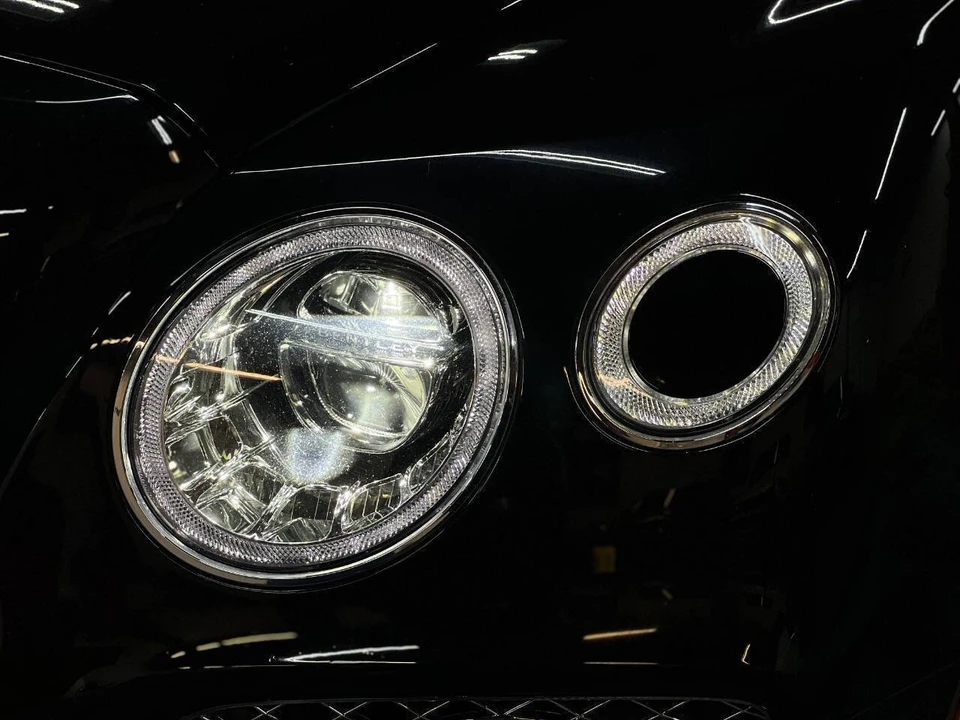 2017 Bentley Bentayga - Image 12 of 21