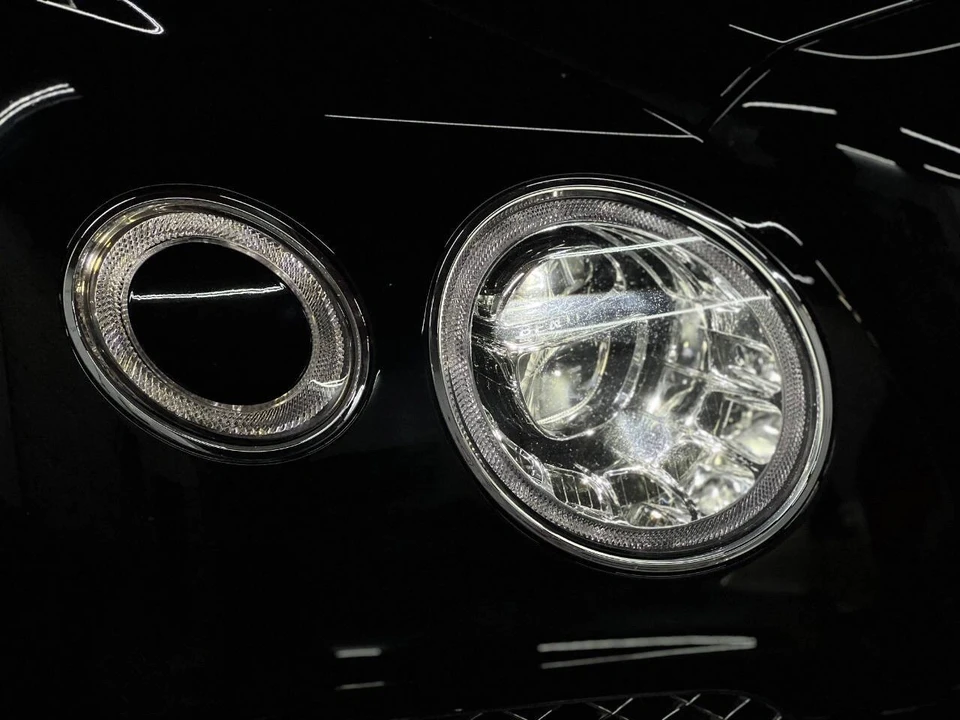 2017 Bentley Bentayga - Image 13 of 21