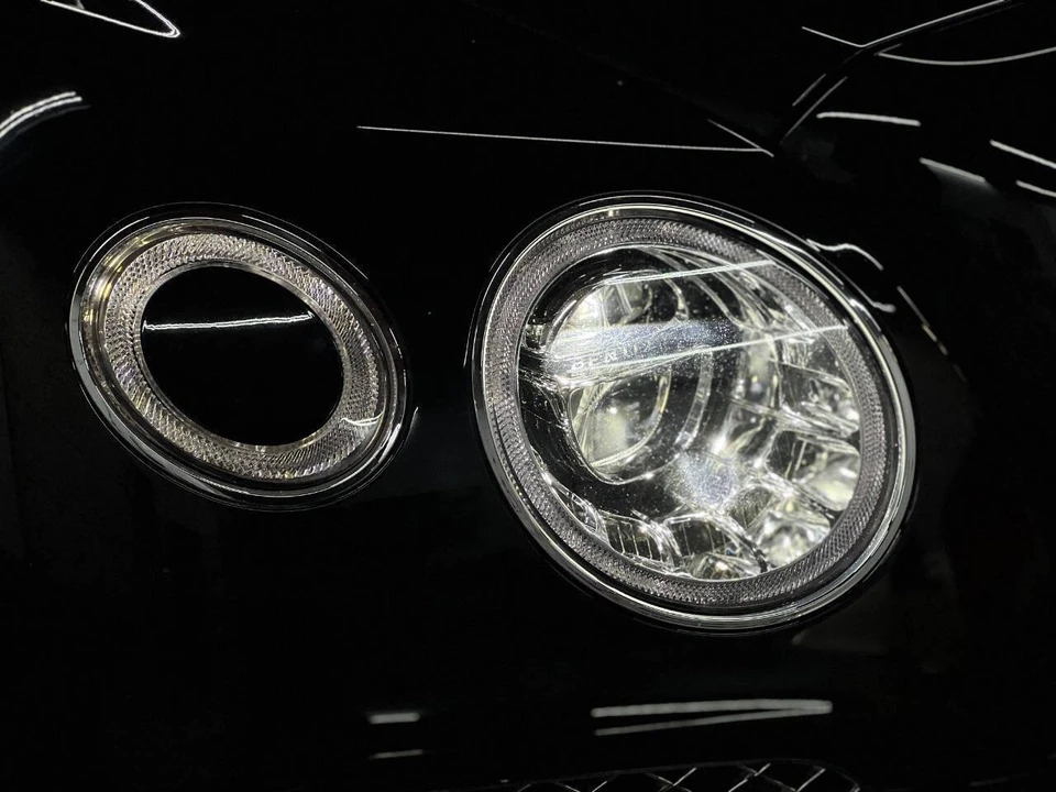 2017 Bentley Bentayga - Image 13 of 21