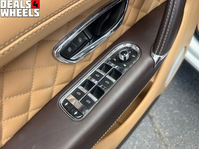 2017 Bentley Bentayga - Image 11 of 20