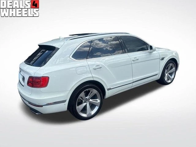 2017 Bentley Bentayga - Image 5 of 20