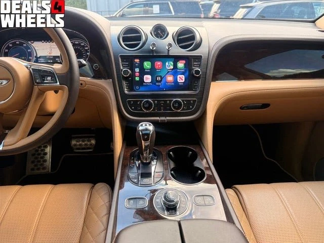 2017 Bentley Bentayga - Image 17 of 20