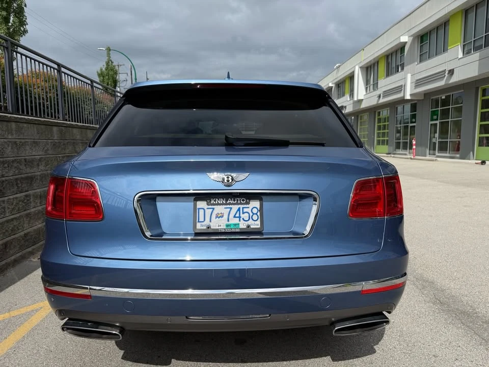 2017 Bentley Bentayga - Image 4 of 20