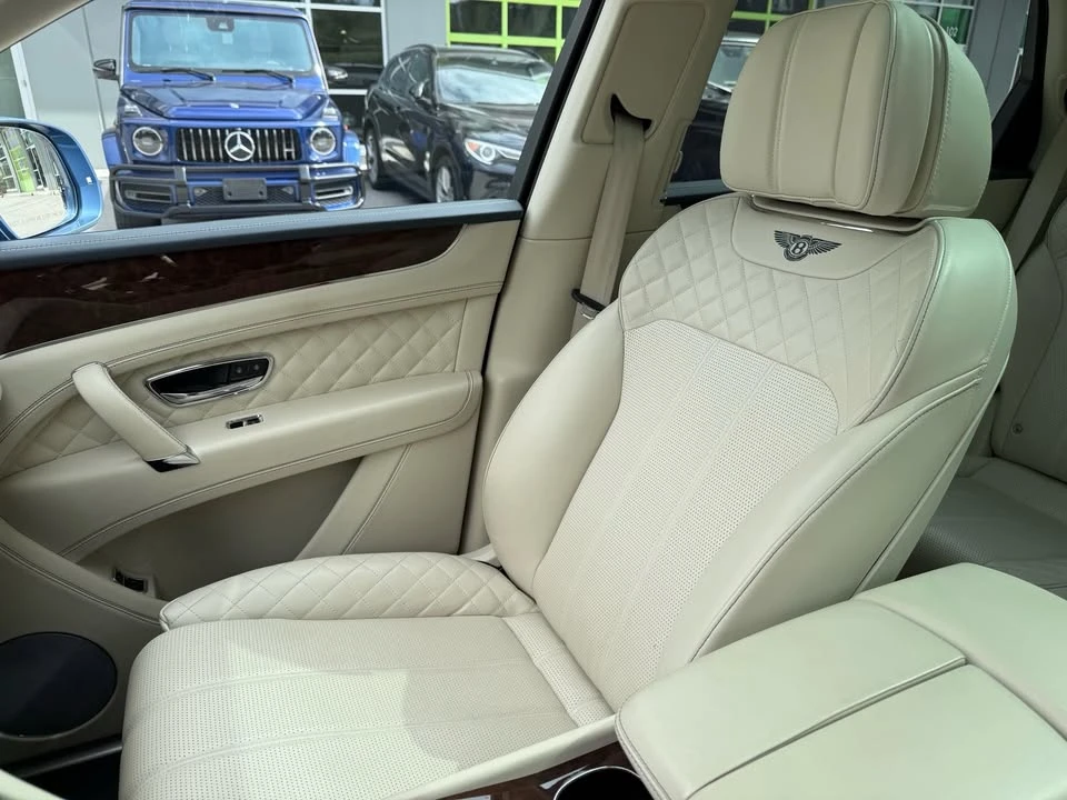 2017 Bentley Bentayga - Image 14 of 20