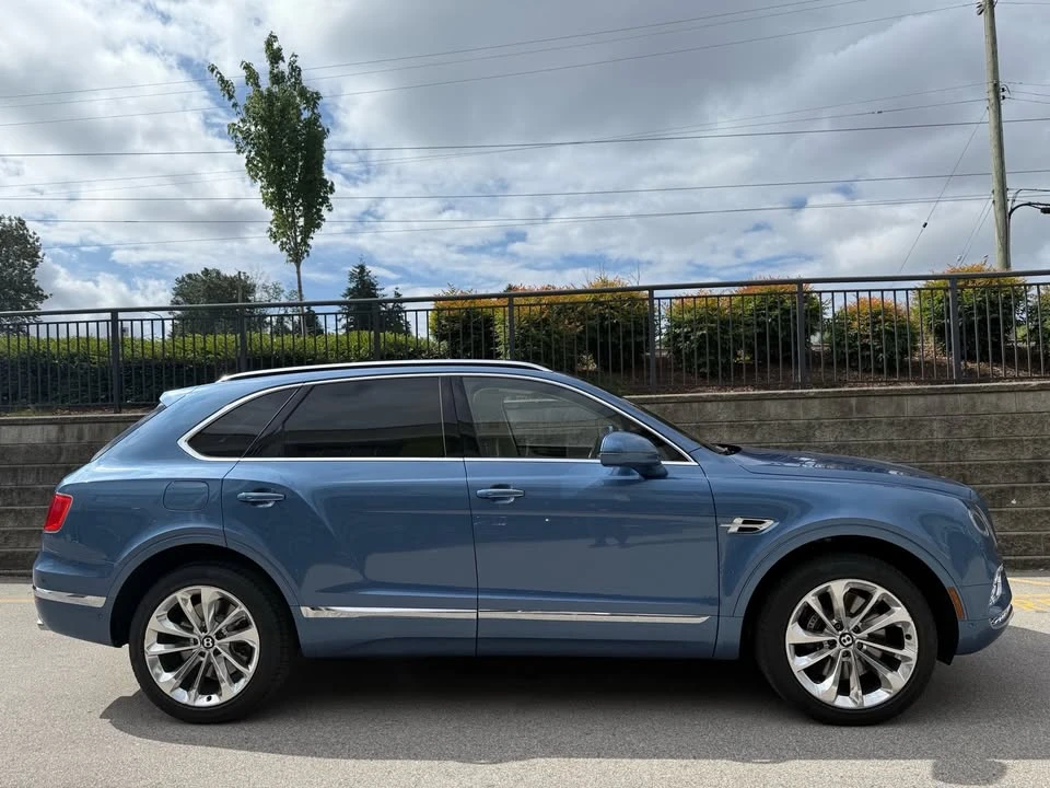 2017 Bentley Bentayga - Image 2 of 20