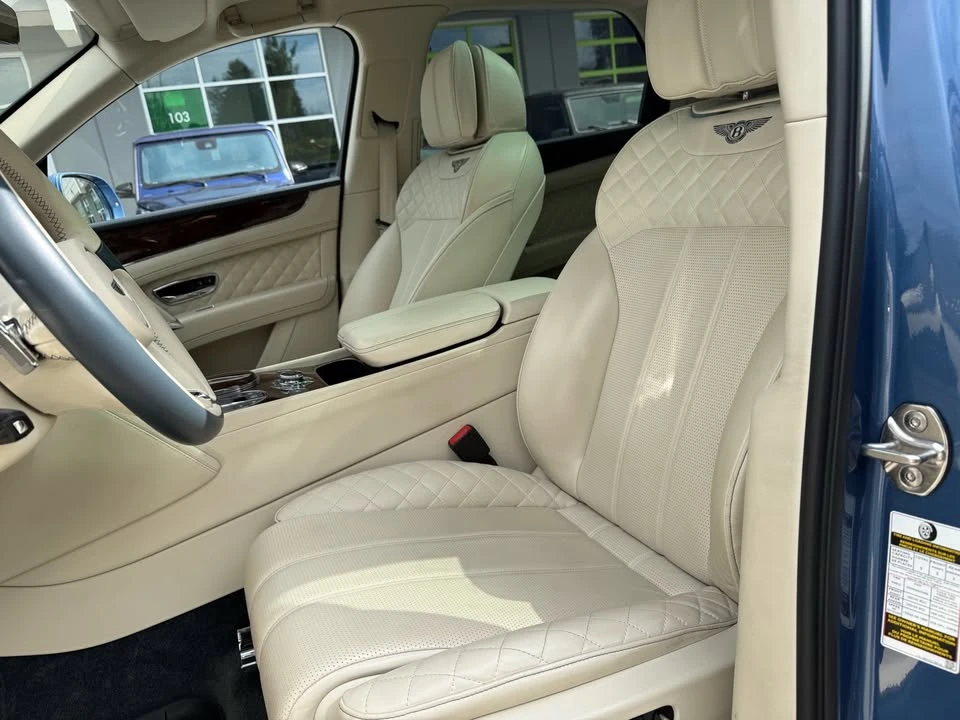2017 Bentley Bentayga - Image 9 of 20