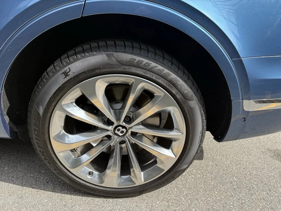 2017 Bentley Bentayga - Image 8 of 20