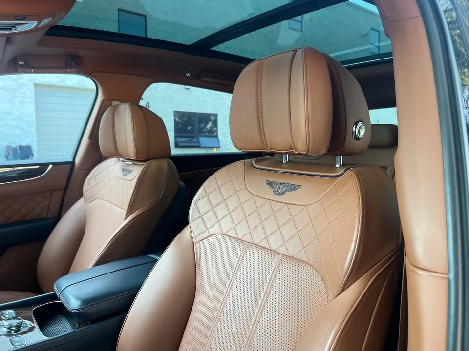2017 Bentley Bentayga - Image 13 of 20