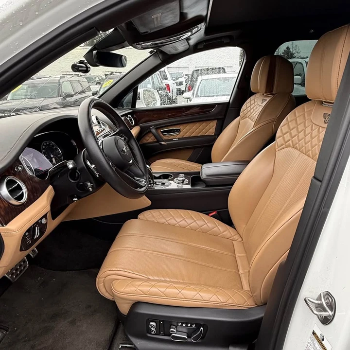 2017 Bentley Bentayga - Image 12 of 15
