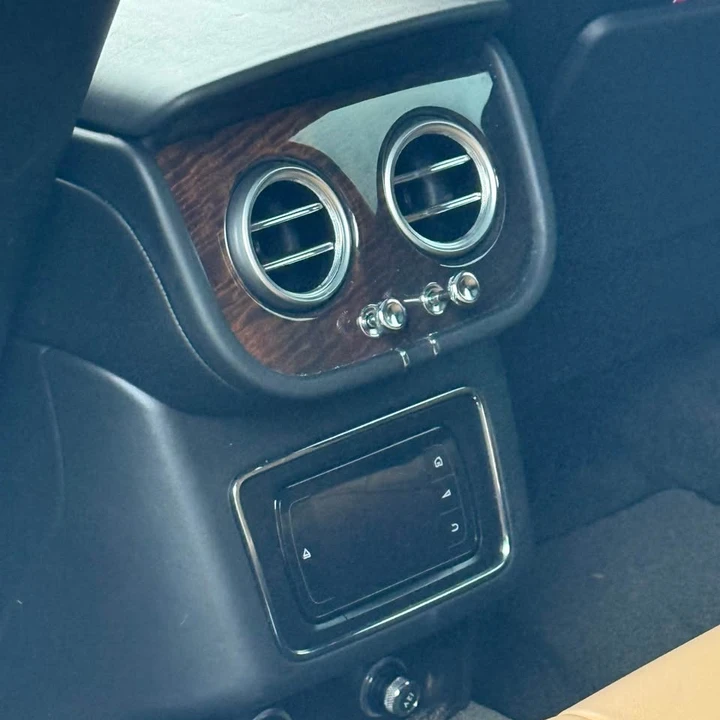 2017 Bentley Bentayga - Image 15 of 15