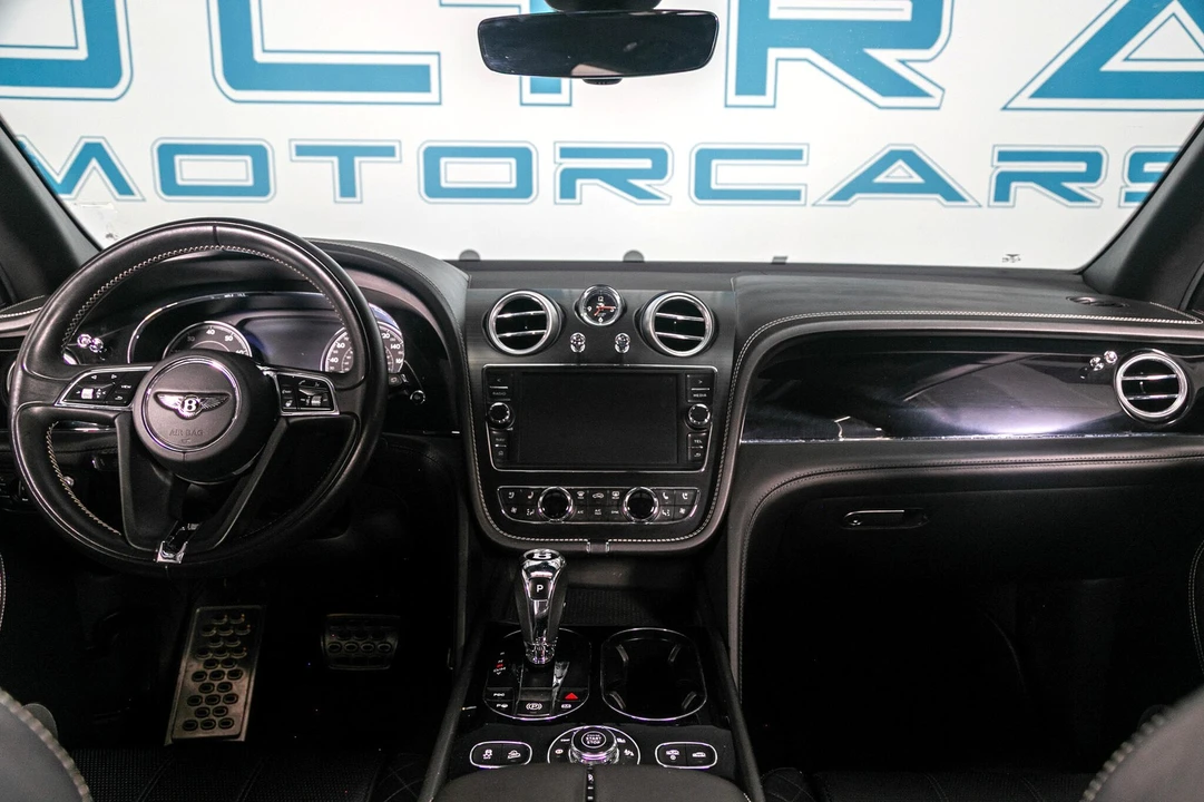 2017 Bentley Bentayga - Image 10 of 21