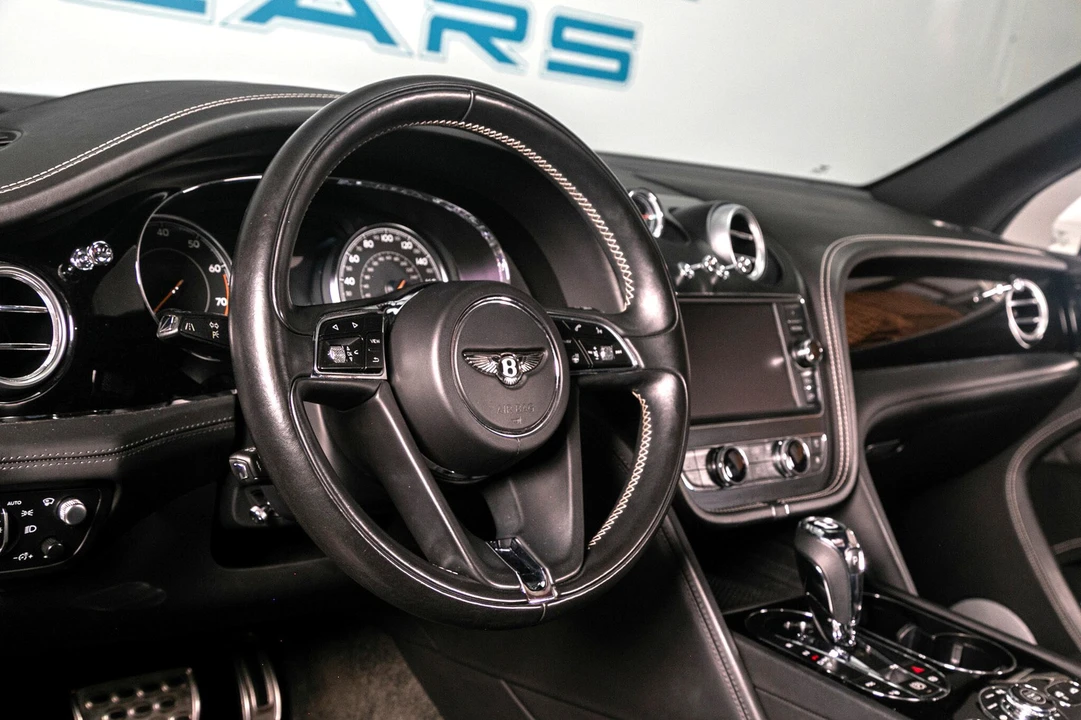 2017 Bentley Bentayga - Image 6 of 21