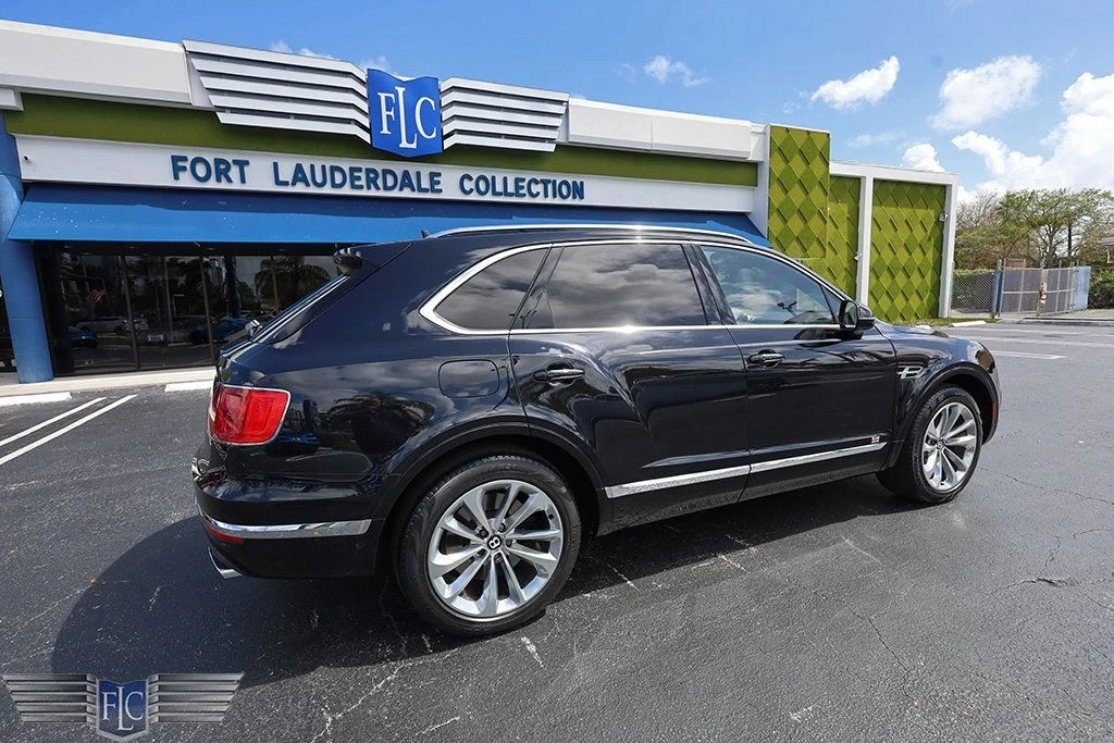 2017 Bentley Bentayga - Image 5 of 12