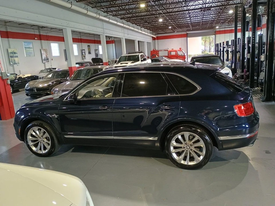 2017 Bentley Bentayga - Image 2 of 12
