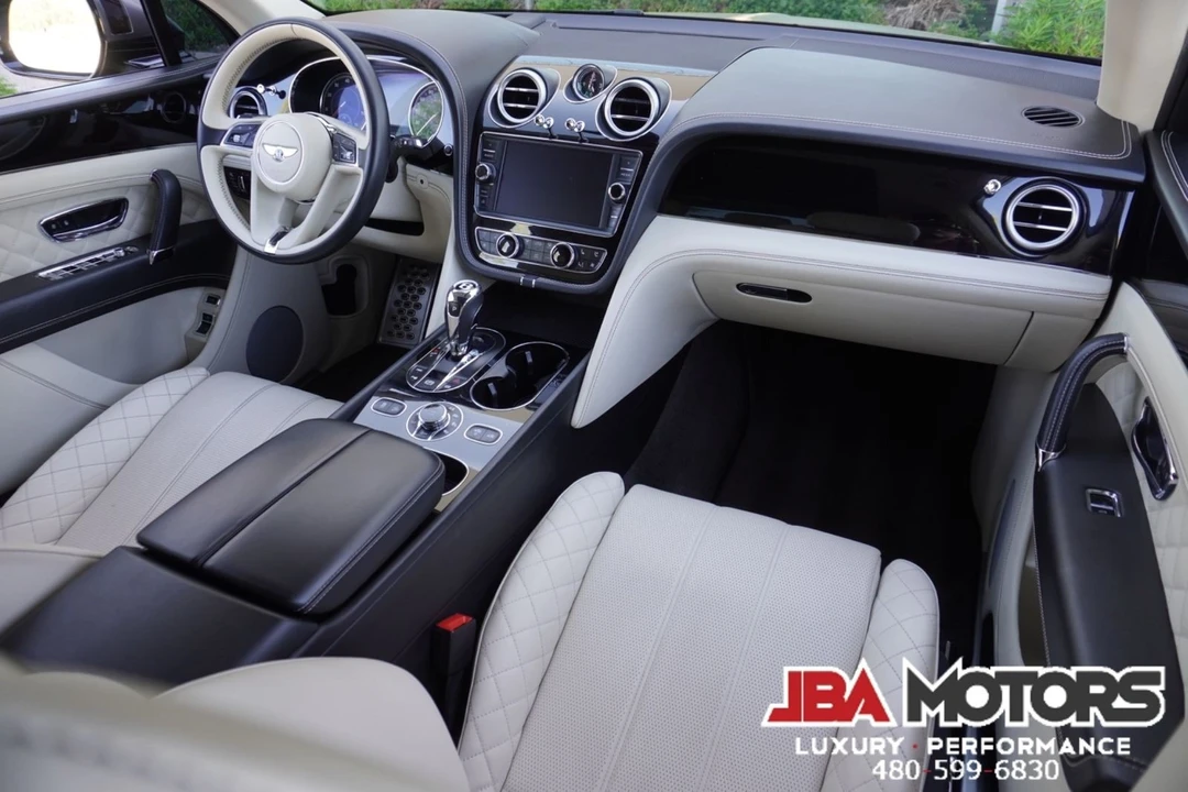 2017 Bentley Bentayga - Image 8 of 12