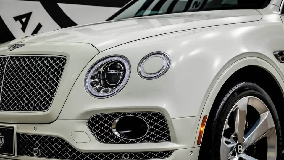 2017 Bentley Bentayga - Image 7 of 13
