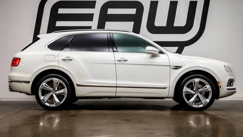 2017 Bentley Bentayga - Image 4 of 13