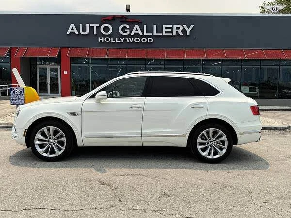 2017 Bentley Bentayga - Image 2 of 8