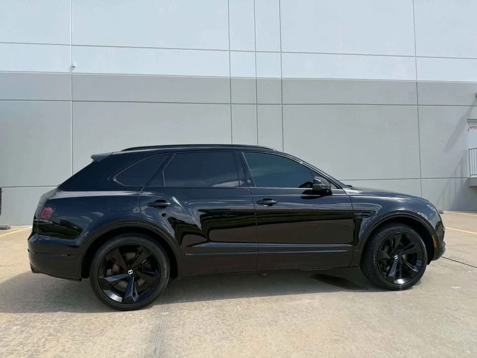 2017 Bentley Bentayga - Image 3 of 10