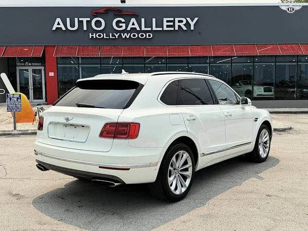2017 Bentley Bentayga - Image 3 of 8