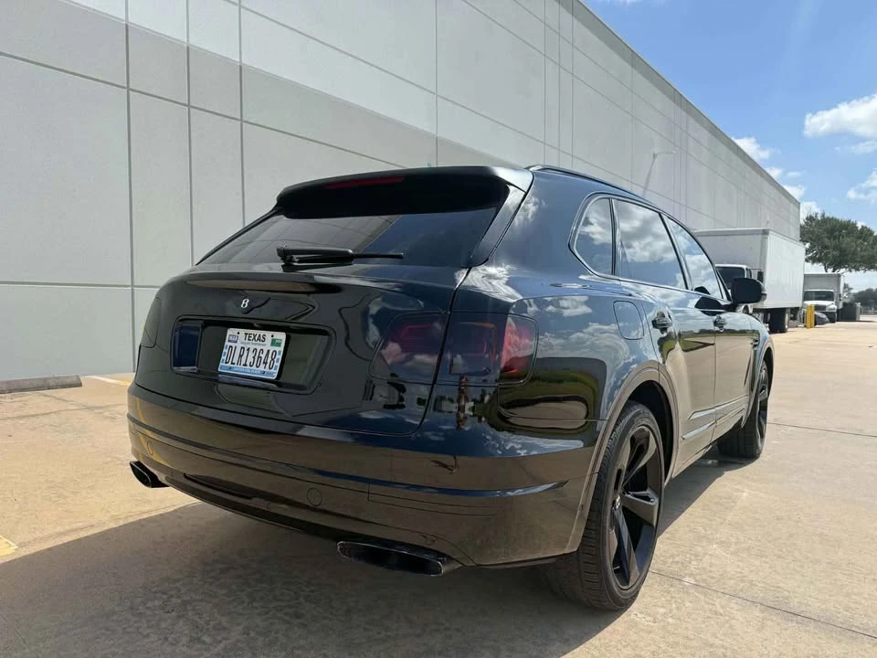 2017 Bentley Bentayga - Image 2 of 10
