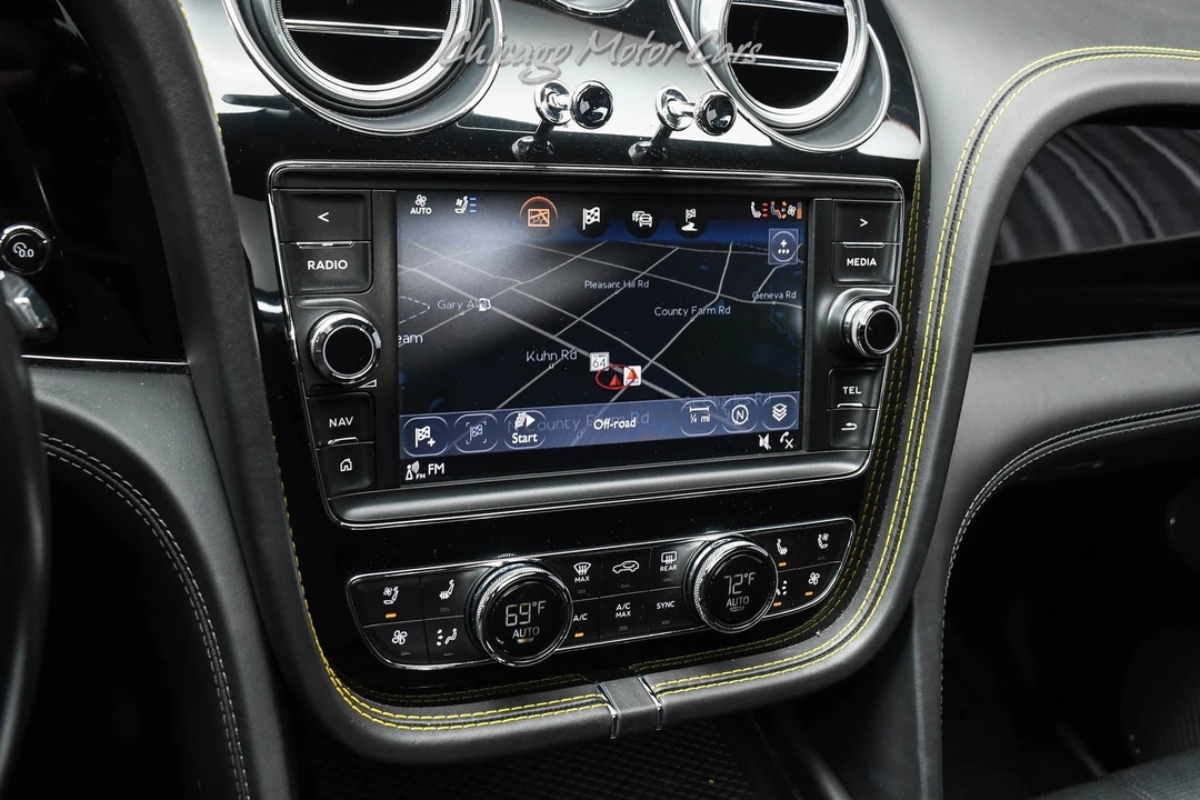 2017 Bentley Bentayga - Image 15 of 21