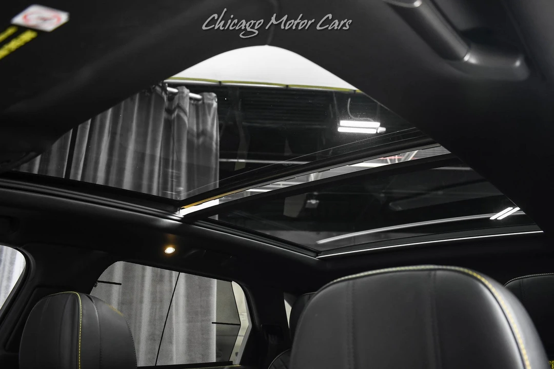 2017 Bentley Bentayga - Image 20 of 21