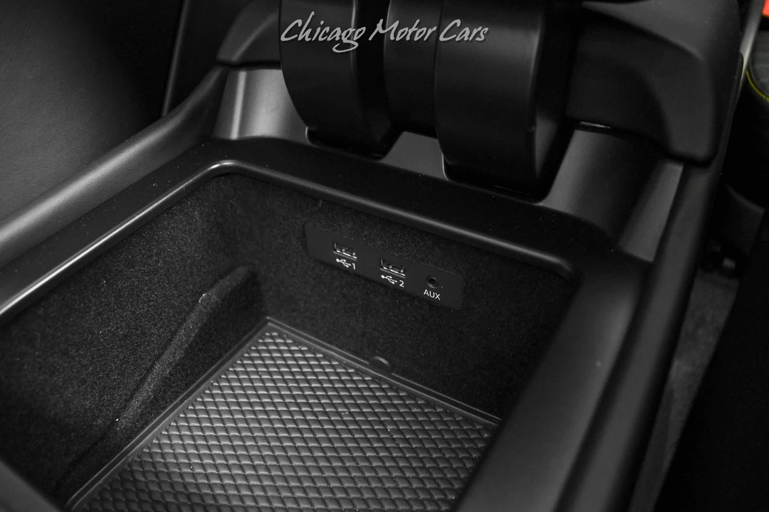 2017 Bentley Bentayga - Image 19 of 21